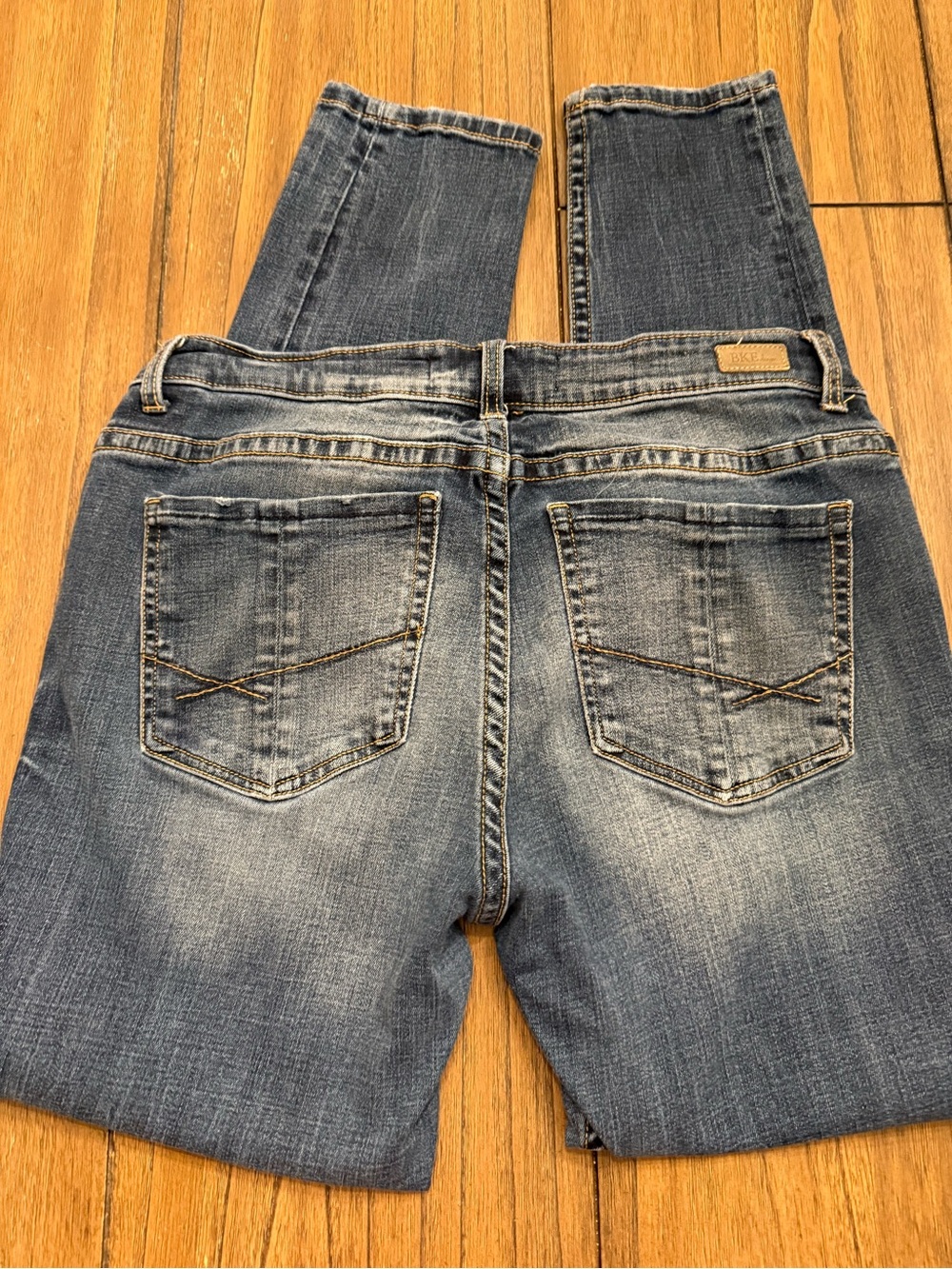 BKE Women's Blue Washed Ankle Mid Rise Skinny - Picture 4 of 6